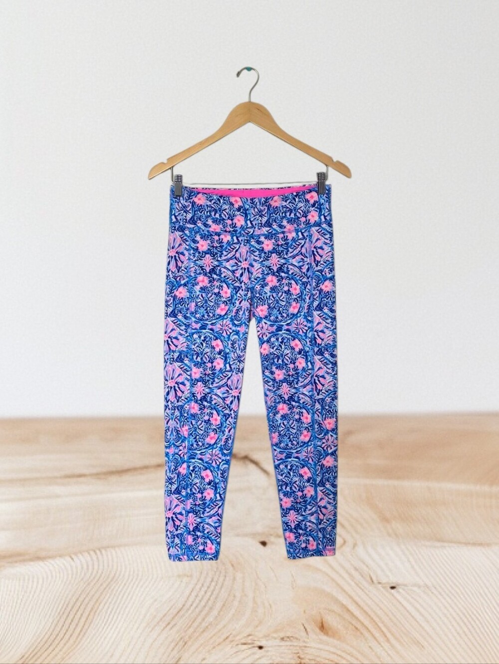 Lilly Pulitzer Luxletic Weekender Crop Legging